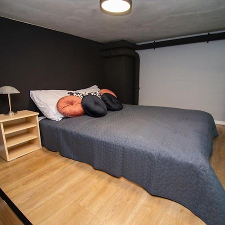 Studia Przy Lotnisku Od Wroclawapartament-Pl Екстериор снимка