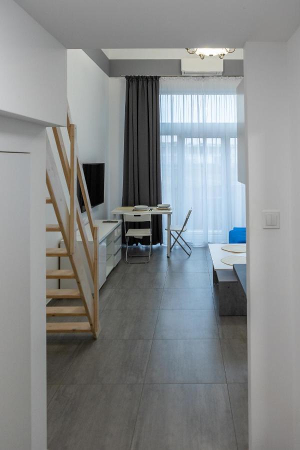 Studia Przy Lotnisku Od Wroclawapartament-Pl Екстериор снимка