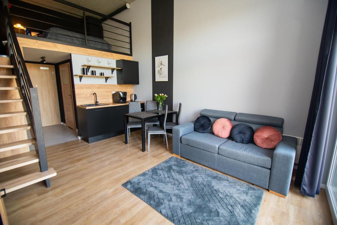 Studia Przy Lotnisku Od Wroclawapartament-Pl Екстериор снимка