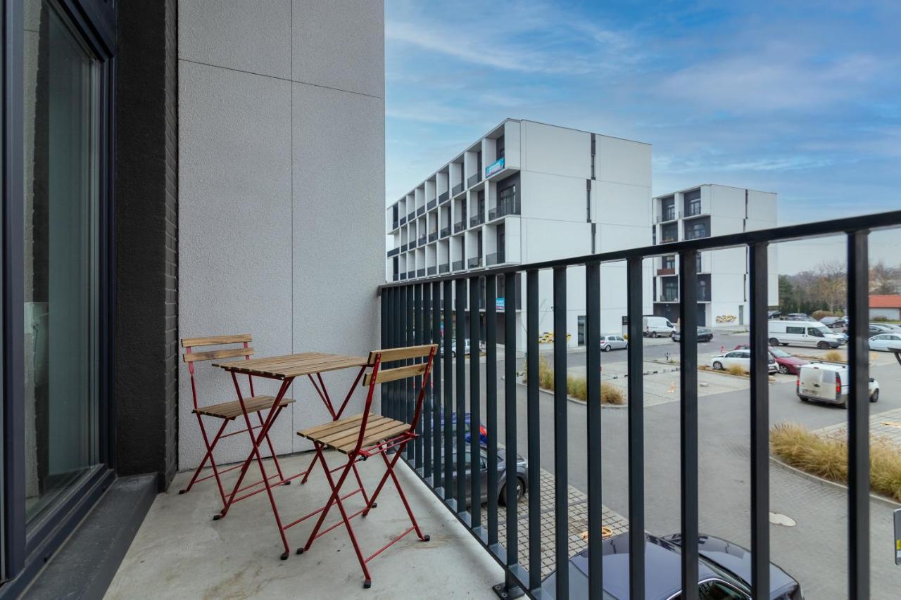 Studia Przy Lotnisku Od Wroclawapartament-Pl Екстериор снимка